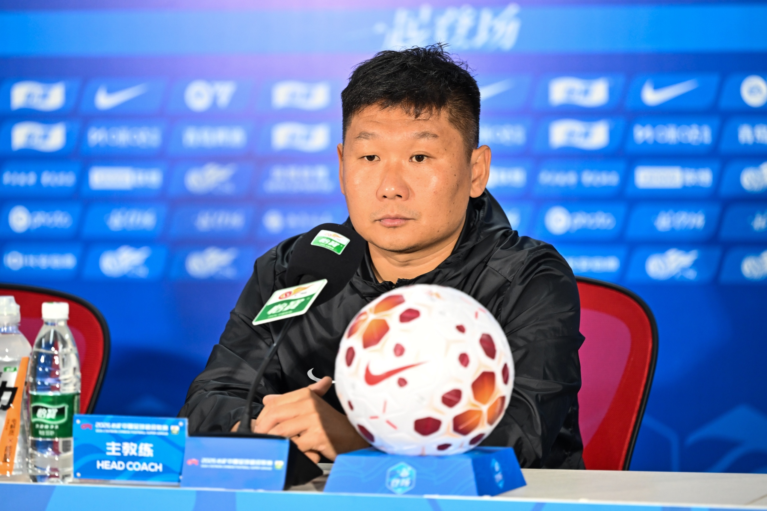 銅梁龍創(chuàng)紀(jì)錄五人入選U23國足，劉建業(yè)訓(xùn)話：去國家隊就要全力以赴