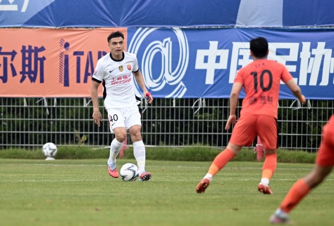 張琳芃頭槌劉祝潤爆射 海港2-1險勝賽更達(dá)晉級