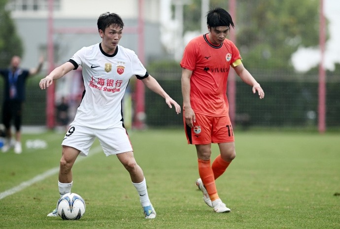 張琳芃頭槌劉祝潤(rùn)爆射 海港2-1險(xiǎn)勝賽更達(dá)晉級(jí)
